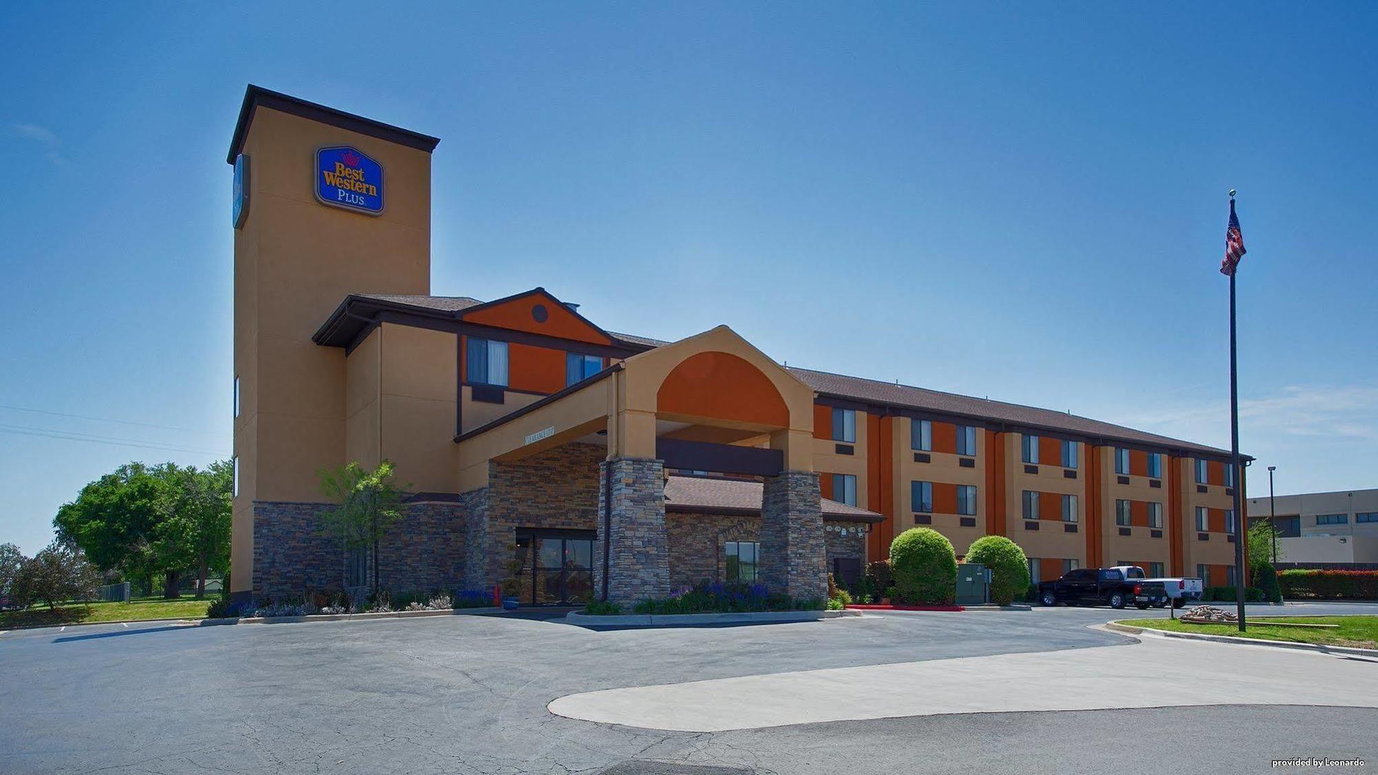 Best Western Plus Tulsa Woodland Hills Hotel And Suites Exterior photo