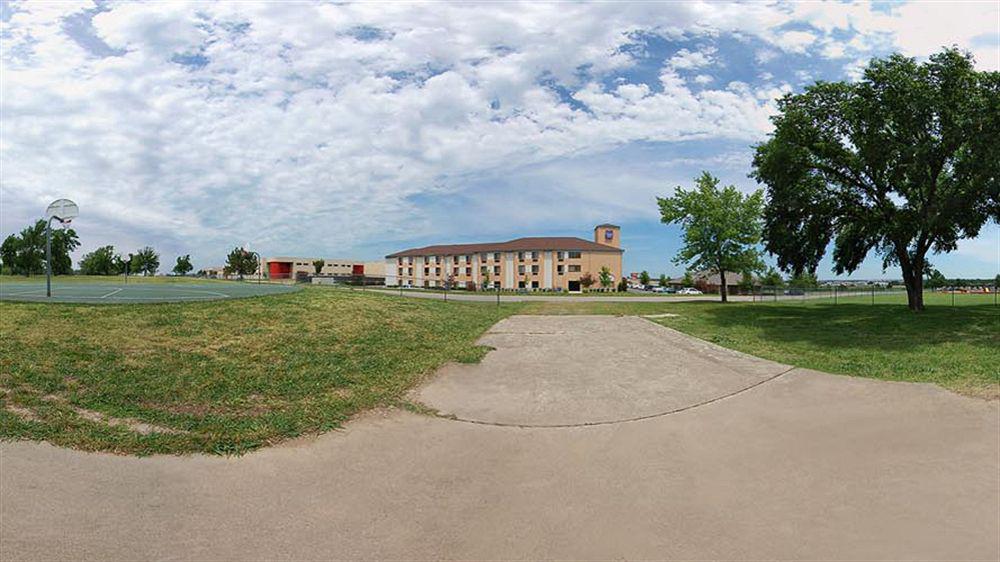 Best Western Plus Tulsa Woodland Hills Hotel And Suites Exterior photo